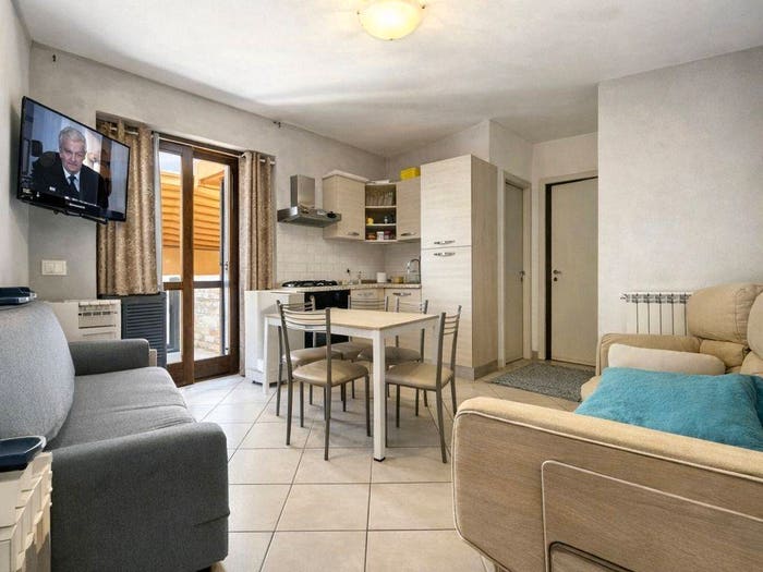 Appartamento trilocale in vendita in Via del Colle, Borgo Novo, Monterotondo