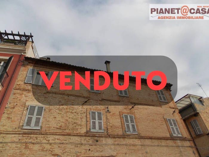 Appartamento quadrilocale in vendita in Piazza xx Settembre, Centro, Offida