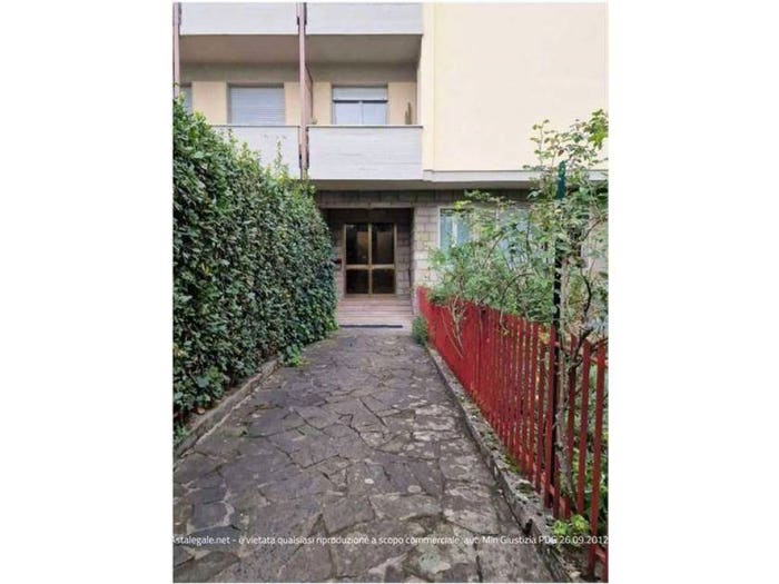 Appartamento trilocale in vendita in Via LUIGI FEDERICO MENABREA, Rovezzano, Firenze