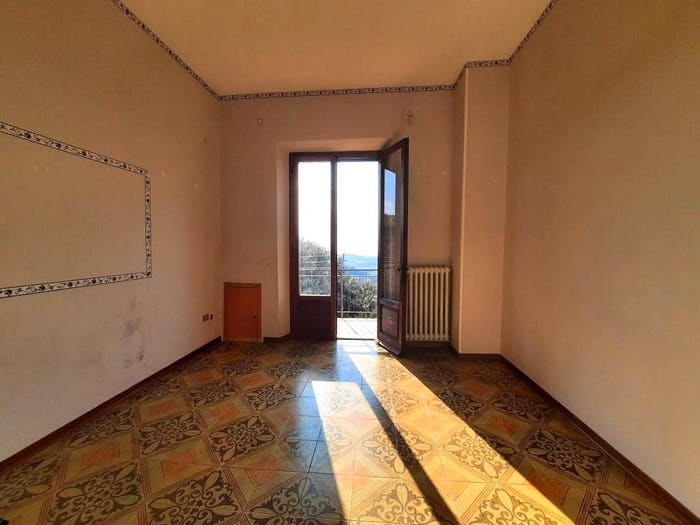 Appartamento quadrilocale in vendita in Via Roma, Castellina Marittima