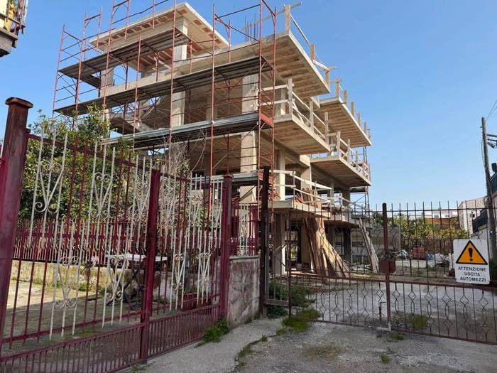 Casa trilocale in vendita in Via Savona No Number, Mondragone