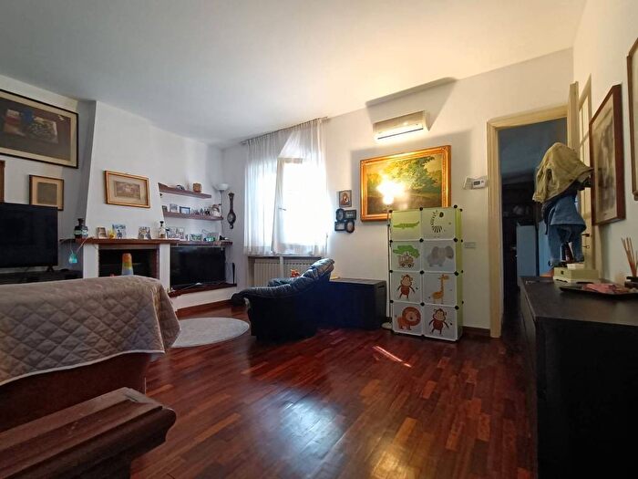 Appartamento quadrilocale in vendita in Centro, Viareggio