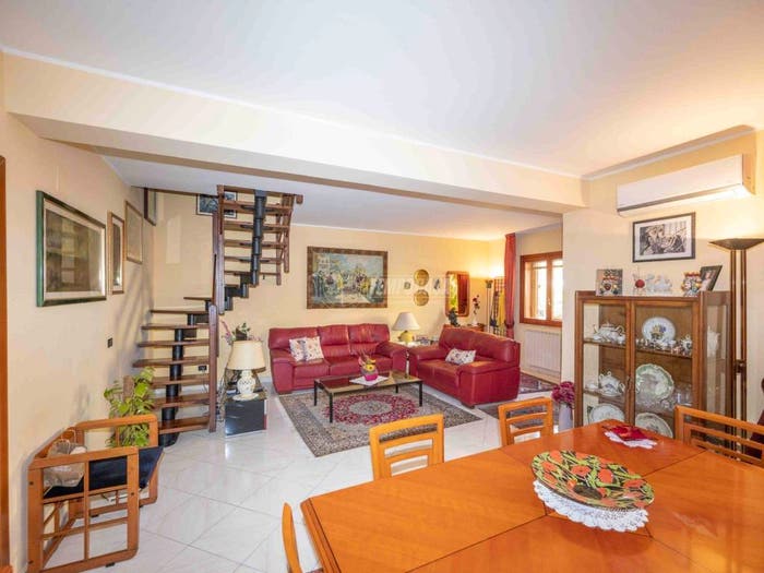 Casa quadrilocale in vendita in Via COMUNALE SPERONE, Faro Superiore Sperone, Messina