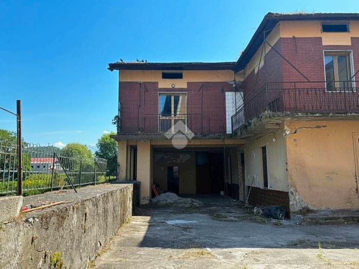Casa quadrilocale in vendita in Via Quarteroni, Centro, Darfo Boario Terme
