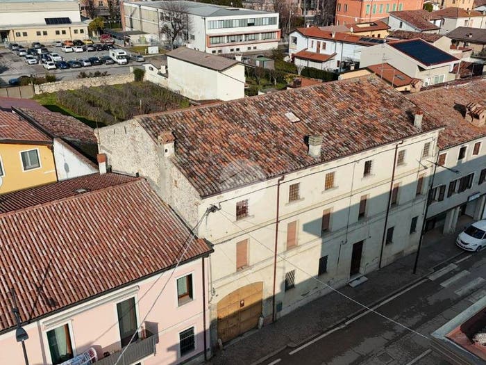Casa con 5 locali in vendita in Via Guglielmo Marconi, Centro, Belfiore