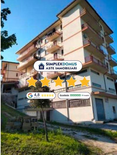 Appartamento con 6 locali in vendita in Via don Luigi Sturzo, Centro, Montappone