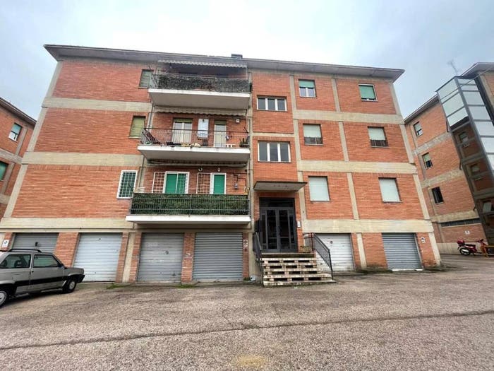 Appartamento trilocale in vendita in Via Ionio, Ascoli Piceno