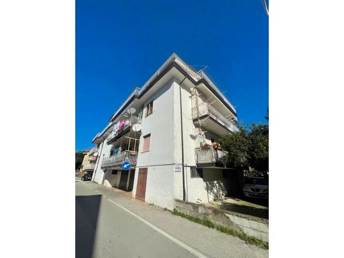 Appartamento trilocale in vendita in Via Angrisani No Number, Centro, Agropoli