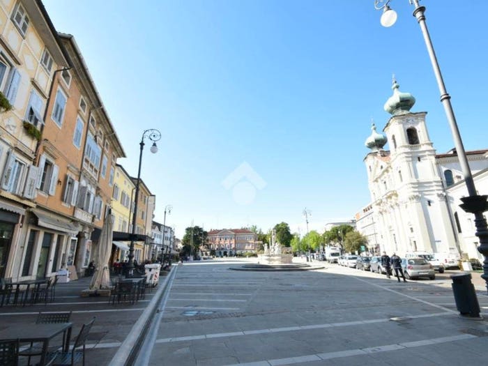 Appartamento bilocale in vendita in Piazza della vittoria, Centro, Gorizia