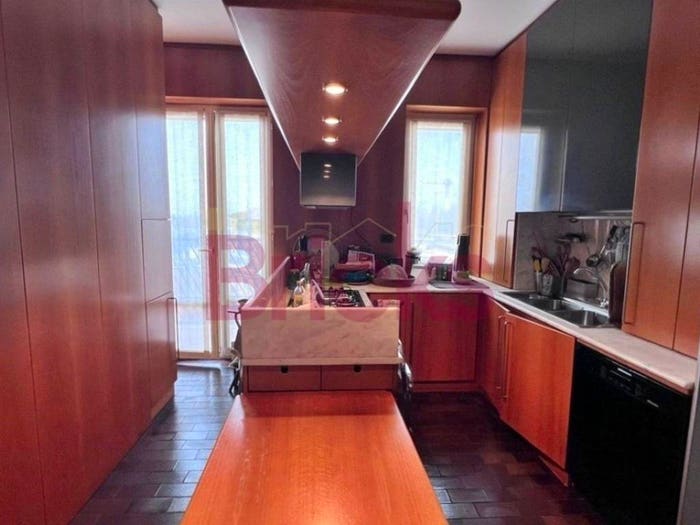 Appartamento quadrilocale in vendita in VIA FRANCESCO ALBANI, Monte Rosa Lotto, Milano