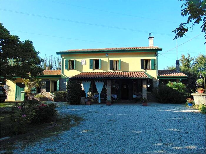Casa trilocale in vendita in Teolo