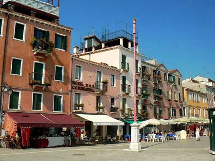 Appartamento trilocale in vendita in Via Giuseppe Garibaldi SNC, Arsenale Giardini della Biennale, Venezia