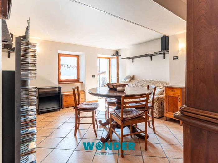 Appartamento con 6 locali in vendita in Via Tonisoi, Ronchi, Ala