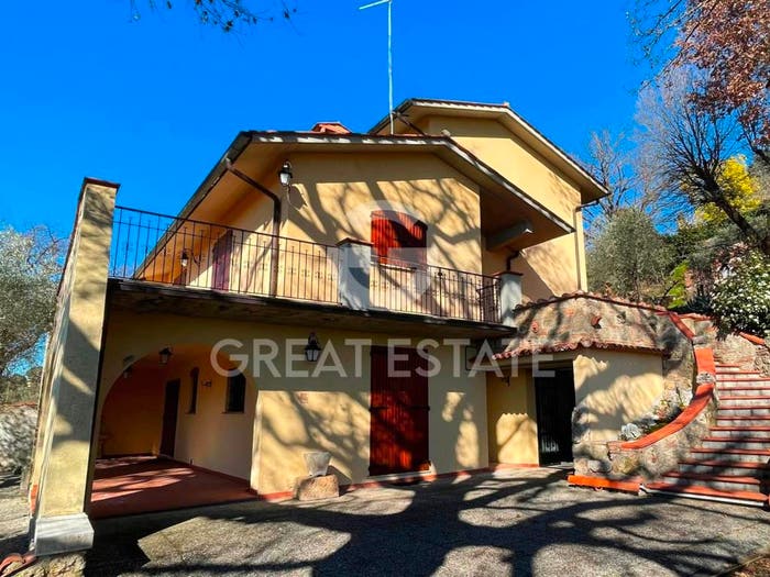 Casa con 6 locali in vendita in Località Colle, Chiusi