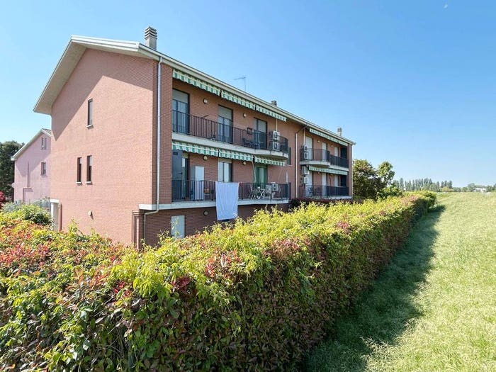 Appartamento con 6 locali in vendita in Via Ferdinando Magellano, Orti, Alessandria