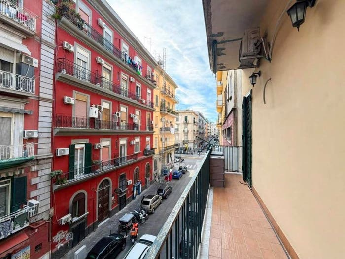 Appartamento con 5 locali in vendita in Via Genova, Vasto, Napoli