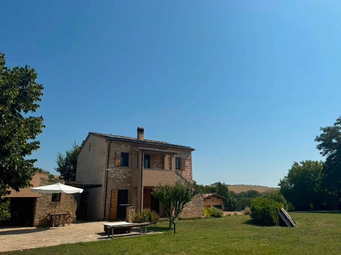 Casa trilocale in vendita in Località Lipparelli, Cingoli