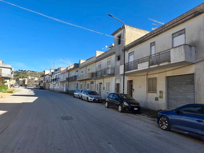 Casa con 6 locali in vendita in Partanna
