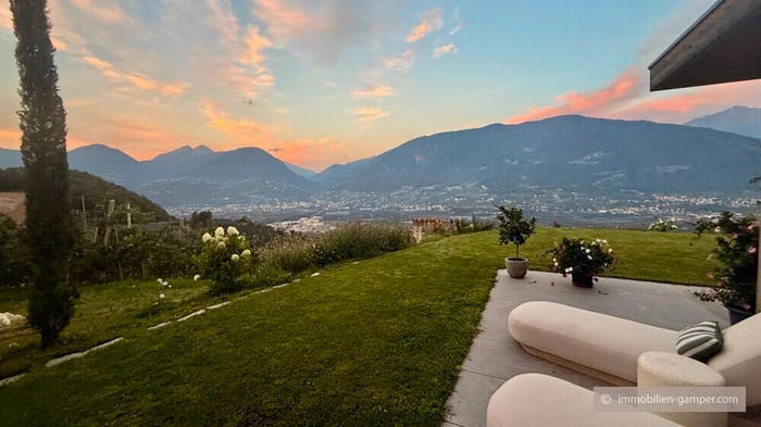 Appartamento trilocale in vendita in Merano