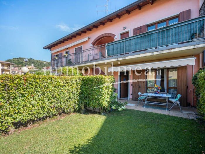 Appartamento trilocale in vendita in Via Giacomo Leopardi, Cavajon Veronese, Cavaion Veronese