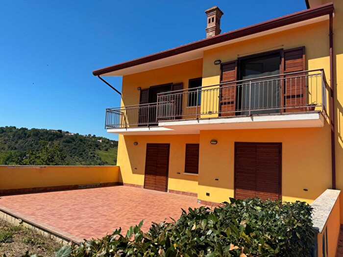 Casa trilocale in vendita in Via Sant'Egidio, Lanciano