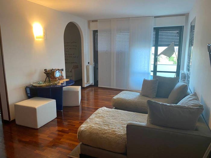 Appartamento trilocale in vendita in Via Giacomo Leopardi, Centro, Erba