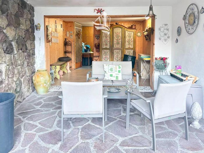 Casa con 6 locali in vendita in Vicolo Maier, Postal