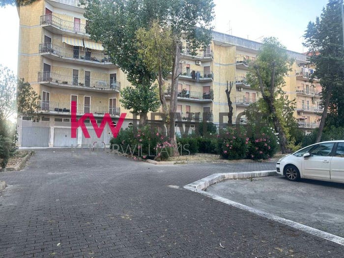 Appartamento quadrilocale in vendita in Piazza Mario Sironi, Sant'Elia, Brindisi