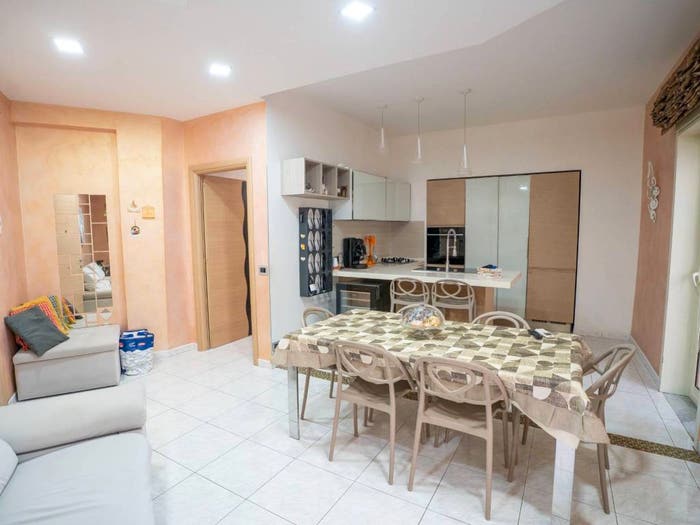 Appartamento con 5 locali in vendita in Via Della Regione, Motta Sant'Anastasia