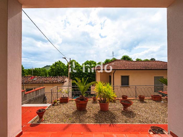 Casa con 5 locali in vendita in Via Chiti, Centro, Carmignano