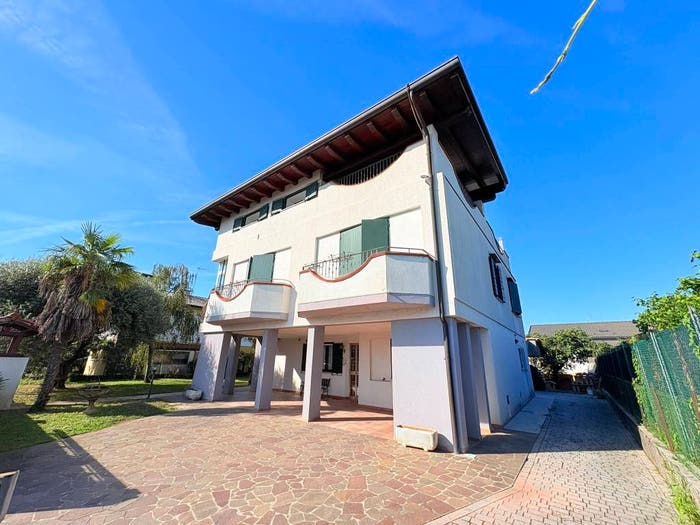 Casa con 6 locali in vendita in Vicolo B Stringher, Basaldella, Campoformido