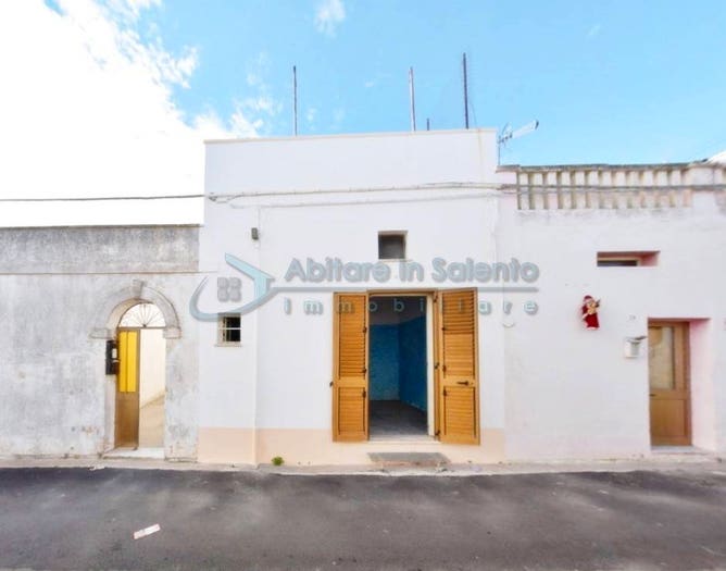 Appartamento trilocale in vendita in Via Principe di Piemonte, Centro, Castrignano del Capo