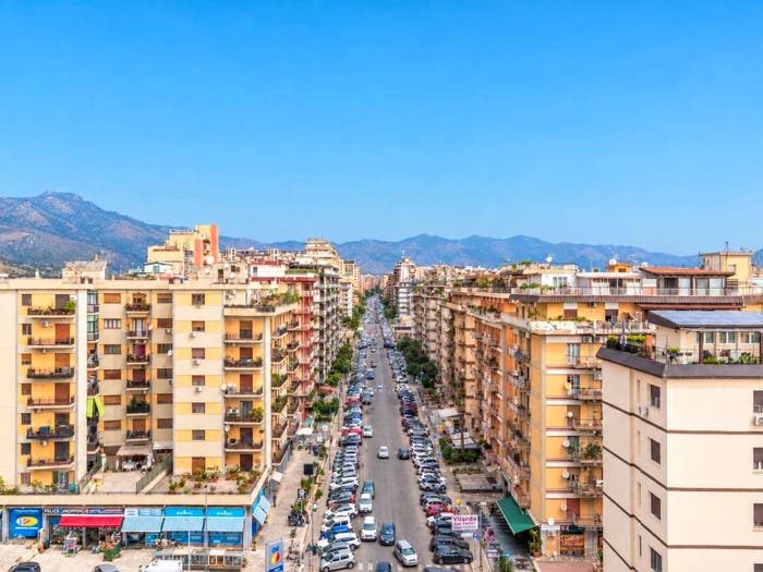 Appartamento con 5 locali in vendita in Viale delle Alpi, De Gasperi Croce Rossa, Palermo