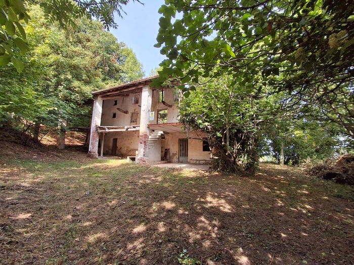 Casa con 6 locali in vendita in Via San Giovanni, Centro, Boves