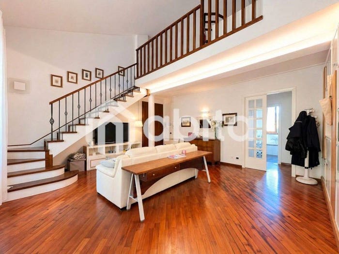 Appartamento con 6 locali in vendita in Via Fonte Moschetta, Città, Montevarchi