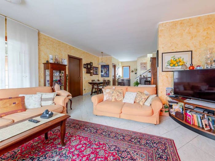Casa quadrilocale in vendita in Via Enrico Mattei, Borgo San Giovanni