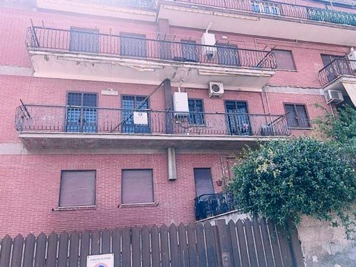 Appartamento quadrilocale in vendita in Via Ispica, Borghesiana, Roma