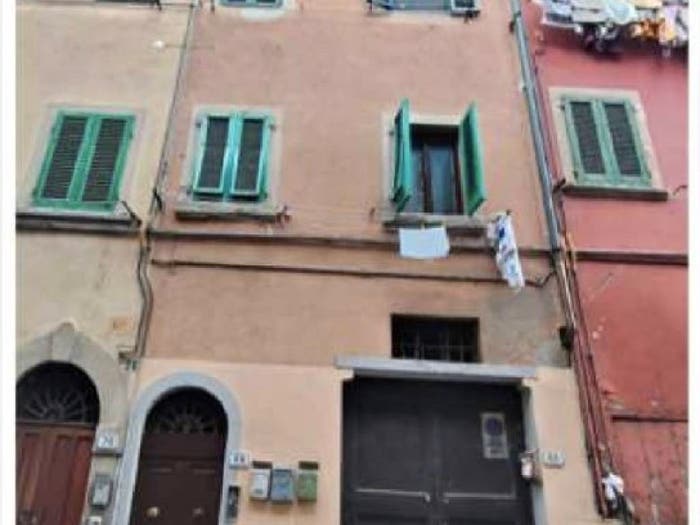 Appartamento quadrilocale in vendita in Via Tilli, Centro, Castelfiorentino