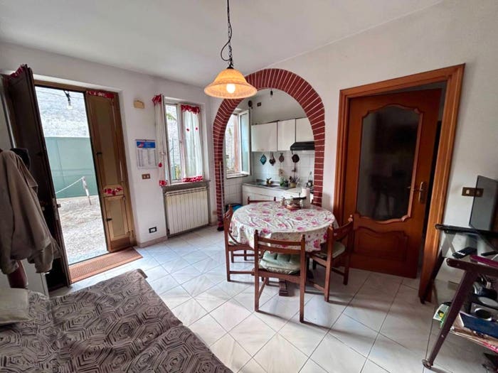 Casa trilocale in vendita in Via Boetti, Giustenice