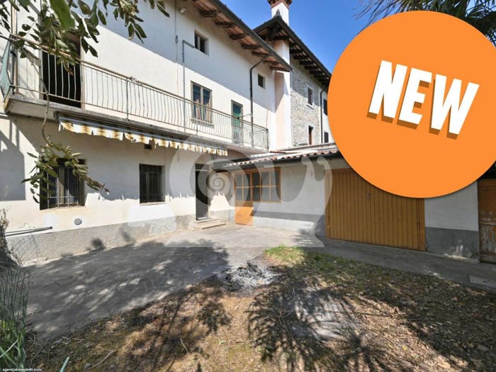 Casa con 6 locali in vendita in Cassacco