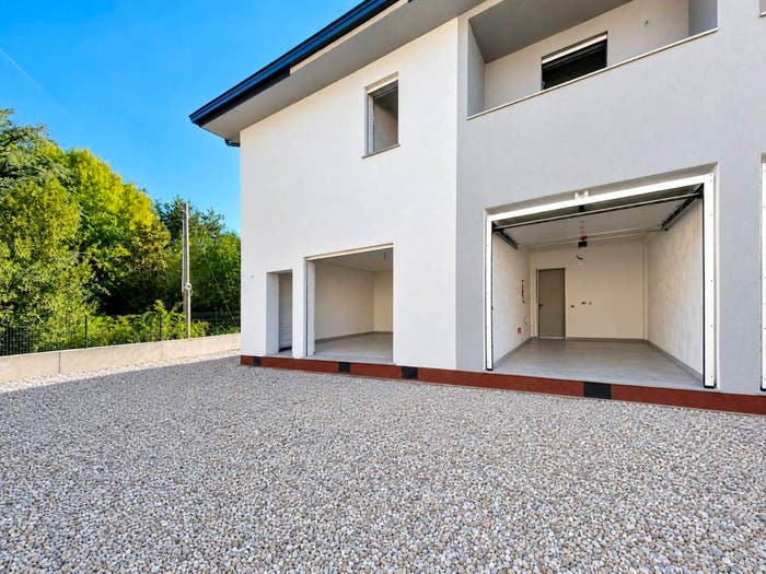 Casa quadrilocale in vendita in Pratissolo, Scandiano