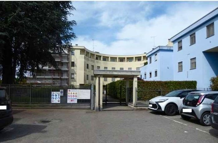 Appartamento con 6 locali in vendita in Corso GENOVA, Semicentro, Vigevano