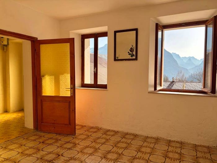 Appartamento con 5 locali in vendita in Località Corone, Corone, Voltago Agordino
