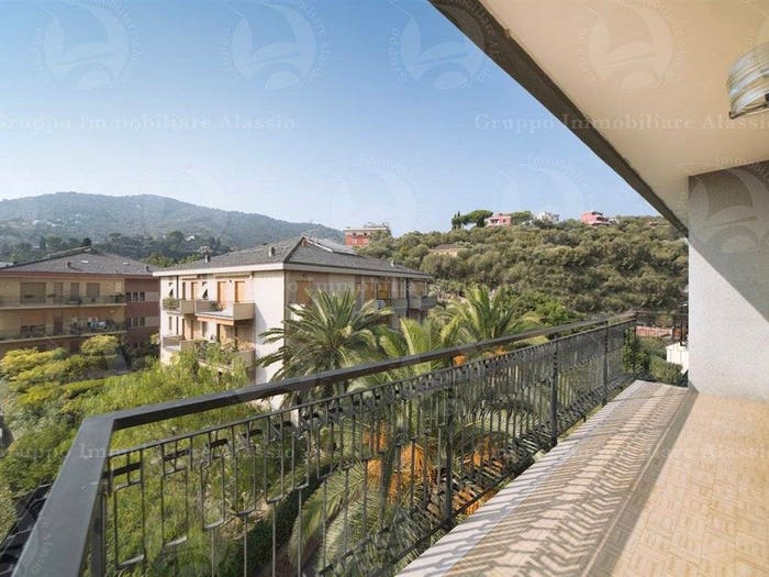 Appartamento trilocale in vendita in Via Mario Mascardi Alassio SV Italia, Fenarina Via Neghelli Collina di Ponente, Alassio
