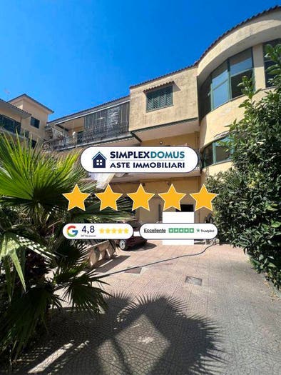 Appartamento con 5 locali in vendita in Via Papa Giovanni XXIII, Centro, Mugnano di Napoli