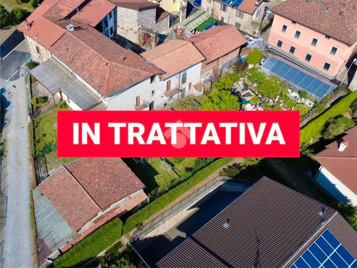 Casa quadrilocale in vendita in Via Santa Croce, Calusco d'Adda