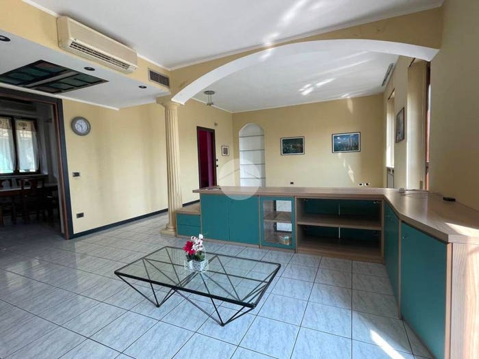 Appartamento quadrilocale in vendita in Corso Savona, Corso Savona Trincere, Asti