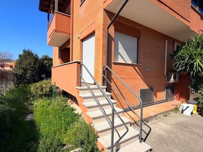 Casa con 5 locali in vendita in Via delle Dalie, San Gordiano, Civitavecchia