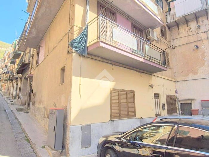 Appartamento trilocale in vendita in Via A Veneziano, Centro, Monreale