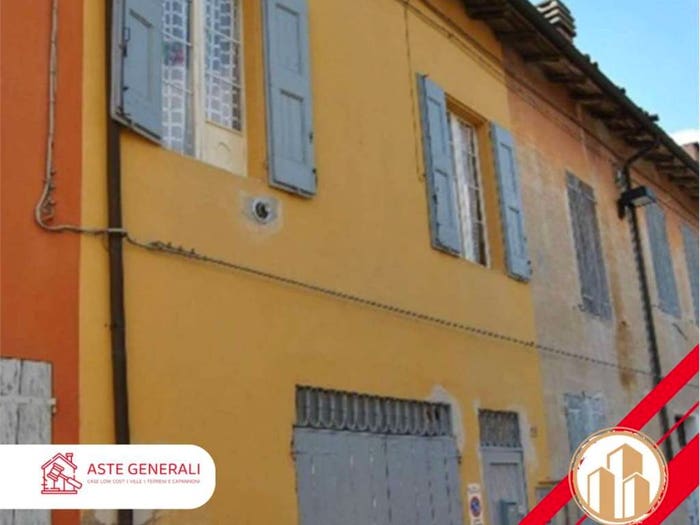 Appartamento bilocale in vendita in Via Trombelli, Centro, Crevalcore
